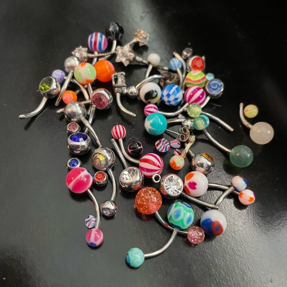 BELLY BUTTON RINGS